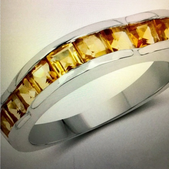 Brilliant ladies sterling silver citrine size 8 designer ring - Picture 3 of 3